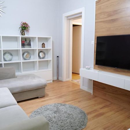 City Center Apartment Niko 04 Tirana Exteriér fotografie