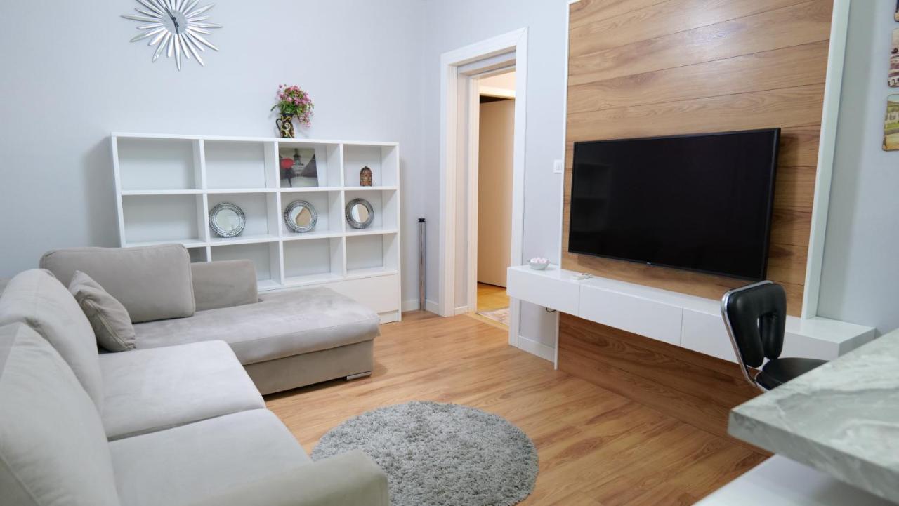 City Center Apartment Niko 04 Tirana Exteriér fotografie